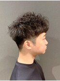 ビジネスナチュラルマッシュショート ツーブロック くせ毛パーマ