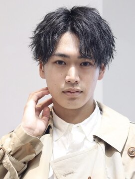 コンフィデンス 新宿3rd(confidence) センターパートツイストスパイラルパーマ刈り上げツーブロック