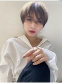 ハンサムマッシュショート透け感グレーアッシュホワイトカラー