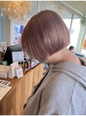 ピンクベージュ