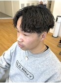 【ツイストスパイラル×刈り上げセンターパート】縦落ちマッシュ