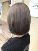 ミディアムボブ/似合わせカット/グレージュカラー/切りっぱなし