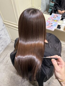 ロロ(ro-ro) 【恵比寿 ro-ro】"髪質改善"多毛の乾燥毛も潤艶髪