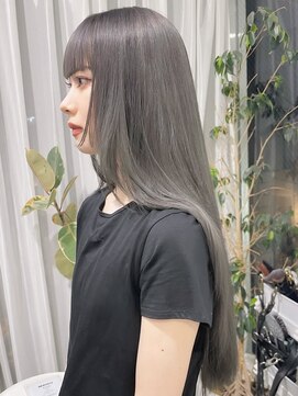 ジーナ(XENA) ケアブリーチ×ハイトーン×シルバーアッシュ(渋谷)