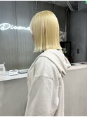 ボブ×ブリーチ抜きっぱなし