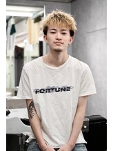 クロムトウキョウ ザ バーバー ネオン 新宿店(CHROM TOKYO the Barber ne/on) 谷本 晃洋
