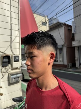 バーバースタジオユー(Barber studio u.) シャープフェード×スパイキーショート
