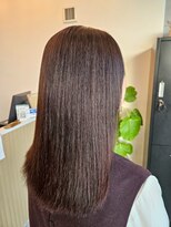 アム(am)&nbsp;グレージュ切りっぱなしボブ前髪ありミニボブミルクティベージュ