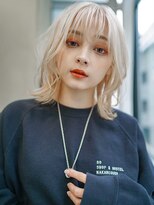 ギークス(GEEKS)&nbsp;【GEEKS渋谷】ホワイトブリーチ/顔周りレイヤー/冬カラー/ウルフ