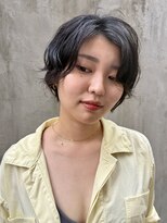 ロッソサンテ(rosso sante) さりげなく動く、ニュアンスパーマの大人ショート