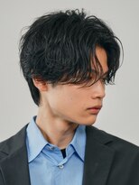 テン 心斎橋(tenn.)&nbsp;メンズセンターパート七三分けパートニュアンスパーマ刈り上げ