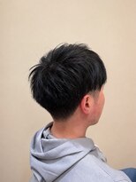 ウミト(Umito)&nbsp;黒髪ナチュラルショート×ツーブロック