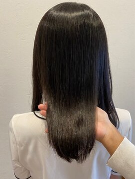 アーリア(aria) しなやかで素髪のような仕上がり！髪質改善☆美髪縮毛矯正
