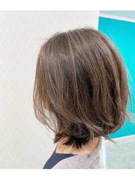 ヘアーアンドメイク ドレス(DRESS) 透明感カラー　ブリーチなし