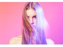 進んだダメージ髪でも美しいツヤ、サラサラの手触りが蘇る《『髪質改善リンゴ幹細胞』 XトリートメントW》