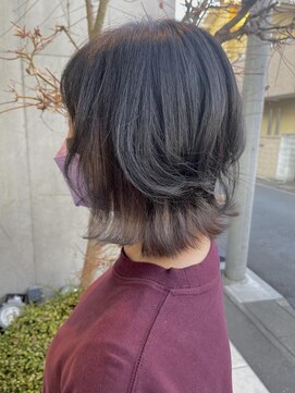 エム インターナショナル 春日部本店(EMU international) ウルフカットにグレー系インナーカラー