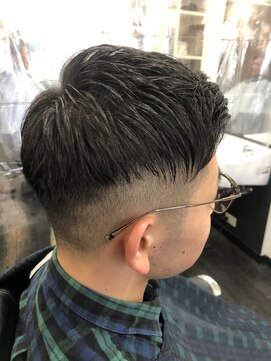 ニーキュウヨン バーバーズストア(294 BARBER's Store) ツーブロック