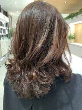 ステアケース 武蔵小杉店(stair:case) 大人セミディ 30代40代50代髪型 武蔵小杉