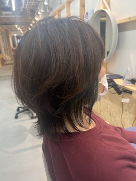 スクリバイタヒエ(SUKURI by tahie) #レイヤーカット インナーカラー