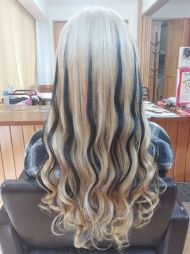 エクステンション クーチャー(Extention Cu'cha) エクステ ハイトーンに黒メッシュ