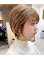 ラフ 新宿(Laff)&nbsp;【Laff】新宿 20代30代40代 前下がりショートボブ 丸みショート