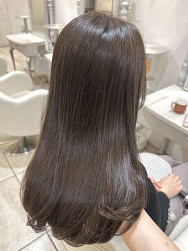 ザックラフィネ(ZACC raffine) オリーブグレージュ/透明感カラー/ワンカール/ミディアムヘア