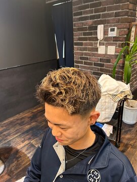 スマイルヘア 浦和店(Smile hair) フェードカット/アップバング/束感/<理容室>[浦和/メンズ]