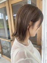 ファンビリ(Fambilly) Bob cut