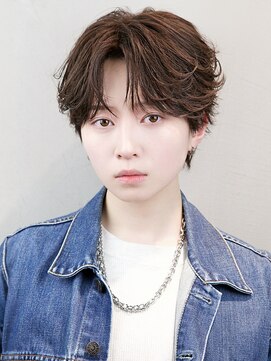 ザ サードヘアー 津田沼 (THE 3rd HAIR) フェザーパーマ　センターパート