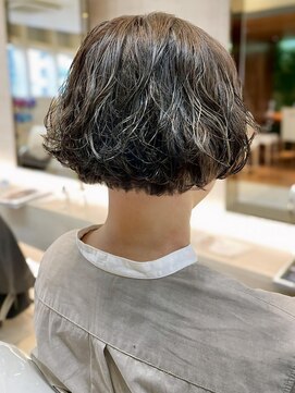 ザビー(THE B) 本八幡×アディクシーカラー×ベリーショートパーマ