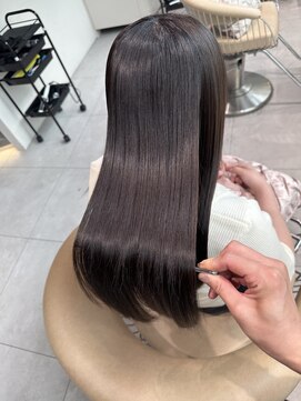 ロンド マーレ 天神大名店(Lond mare) レイヤーカット/暗髪/縮毛矯正