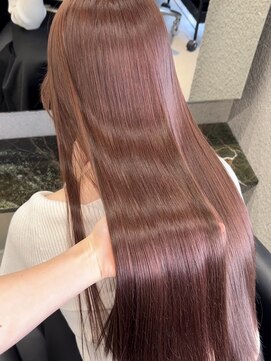 ペレ 栄 アネックス(PELE栄ANNEX) 韓国 くびれロング レイヤー ワンホンヘア 小顔前髪