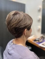 アミックス Hair&Make Amix KOKUSAIHOTEL&nbsp;白髪ぼかしハイライト