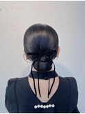 シニヨン タイトアレンジ ベロアリボン 参列ヘア お呼ばれヘア