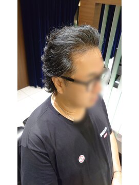 エヌドットバーバー ヒロオ(N.BARBER HIROO) ミディアムラフウェーブ