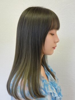 ユイット 本八幡店(Uit)の写真/黄金比率を見極めるUitの似合わせカット!あなたの個性を活かし、横顔まで綺麗な褒められスタイルへ。