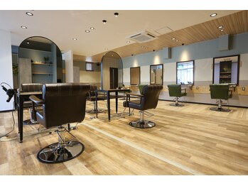 アグ ヘアー フェリス 郡山コスモス通り店(Agu hair feliz)の写真/【キッズスペース完備】お子様連れOK◎家族で通える居心地の良い空間♪