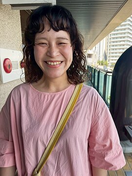 フィルム(FiLMs) ミディアムパーマ/レイヤーカット/ダークブラウン