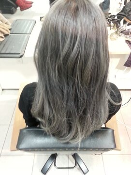 ペネロープ(Penelope) グレーアッシュ