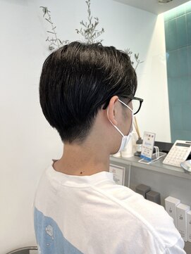 ロミーオム 本厚木(ROMMY. Homme) ナチュラル刈り上げマッシュスタイル】