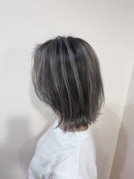 ドライブ(drive) バレイヤージュ ホワイトシルバーカラー グレーカラー