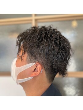 ジーク(SIEG) アップバング　ツイストスパイラルパーマ