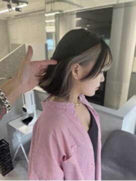 ファイブバイジエクト 堀江(FIVE by The Ect) インナーカラー×ミルクティーベージュ×外ハネボブ☆4