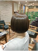 3月 新年度に向け落ち着いたオリーブベージュカラー