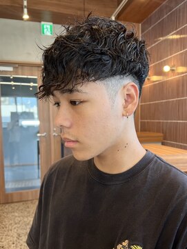 エリマバイフィフス 調布(elima by fifth) スペインカール×ハイウェイトマッシュで爽やかな印象に◎