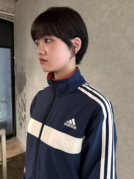 イトシテ 耳掛けショート×グレージュ　【鎌田　隆雅】