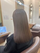 フリージア(freesia)&nbsp;ツヤ髪スタイル/ニュアンスカラー/髪質改善トリートメント