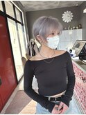 丸みショート/ホワイトシルバー/大人可愛い/ブリーチ/四日市
