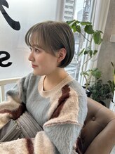 イルバイアトモス(ilu by Atmos) オリーブベージュ × ミニボブ