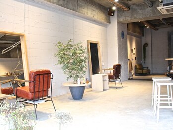 ヒダマリ(hidamari)の写真/【HPB AWARD 2024 BEST SALON GOLD Prize受賞 】寛げる店内でマンツーマン施術◎丁寧にカウンセリング♪